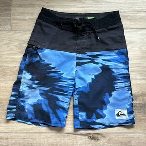 Quicksilver Boys Board Shorts Black Blue Drawstring S Small